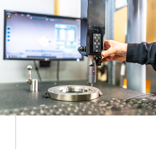 Hand adjusting coordinate measuring machine